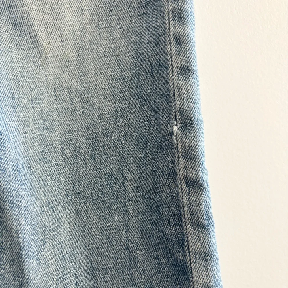 Denim Forum Aritzia The Arlo Hi-Rise Straight Jean Distressed - Picture 5 of 14